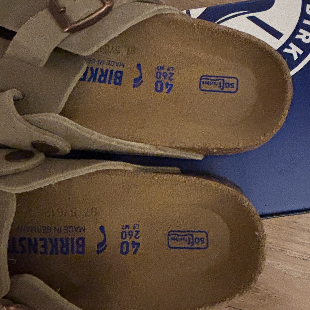 New in Box Women’s Birkenstock Boston Clogs Taupe Soft Bed SZ 40 - Picture 4 of 11